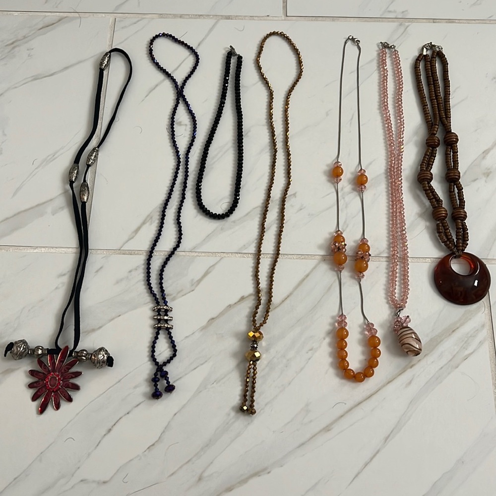 Chain & necklace